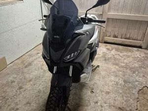 ② APRILIA SR 125 CC