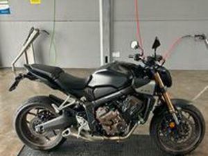 HONDA CB650R E-CLUTCH 2025