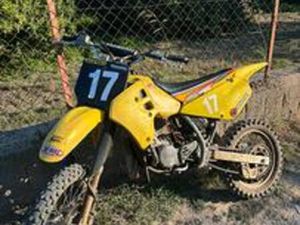 SUZUKI RM 85