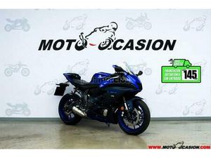 YAMAHA - R7