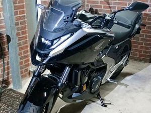 HONDA NC 750 X DCT (WIE NEU)