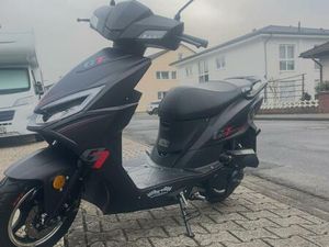 GT UNION 4 TAKT ROLLER NEUWERTIG INKLUSIVE PLANE UND HELM