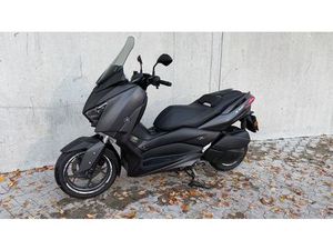 YAMAHA XMAX 300