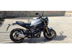 BENELLI - LEONCINO 800