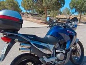 HONDA - TRANSALP 650