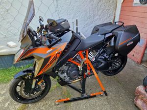 KTM 1290 SUPER DUKE GT