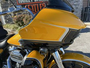 2022 HARLEY-DAVIDSON® FLTRKSE - CVO™ ROAD GLIDE® LIMITED