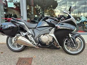 HONDA VFR 1200 F