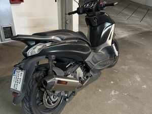 PIAGGIO BEVERLY 350 ABS 330 CM3, 2016 GOD.