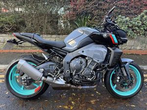 YAMAHA MT-10 1000 HYPER-NAKED EURO 5 998 CC