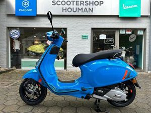 ② VESPA SPRINT 125 CC AZZURRO