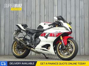 YAMAHA R7 700 EURO 5 689 CC