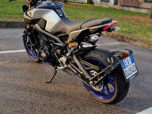 YAMAHA MT-09 SP GRIGIO