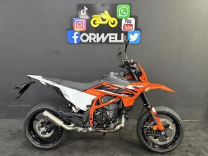KTM 125 SMC R 124 CC