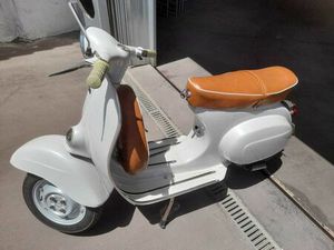 VESPA VINTAGE PIAGGIO SOBRAL DE MONTE AGRAÇO