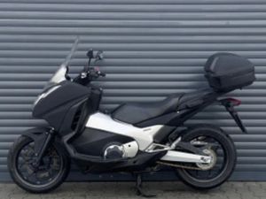 HONDA INTEGRA 750I BLACK MATT + 3 КУФАРА