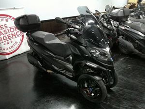 PIAGGIO MP3 530 HPE EXCLUSIVE 2023 530 CM3 | SCOOTER | 22 800 KM | GRIS | 75017 PARIS 17