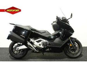 HONDA FORZA 750 ZWART
