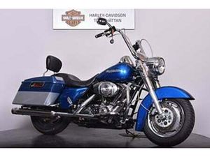 HARLEY-DAVIDSON ROAD KING CUSTOM MED RAKA RÖR! (XFS626) - BYTBIL.COM ◊