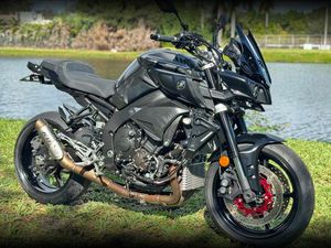 2017 YAMAHA MOTOR CORP., USA FZ-10