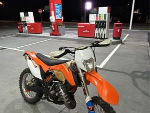 KTM EXC200 MATRICULADA LUSTOSA E BARROSAS (SANTO ESTÊVÃO)