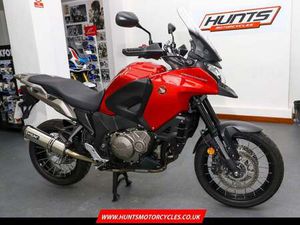 2019 '68 HONDA VFR1200X CROSSTOURER. 4,825 MILES. TOP BOX, HEATED GRIPS. £6,995