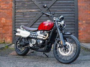 TRIUMPH SCRAMBLER 1200 X