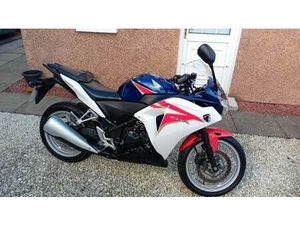SUPERB CONDITION HONDA CBR250R-B, 0NLY 6K MILES, FULL YEARS MOT AND FULL HISTORY
