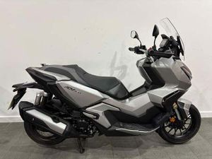 2023 HONDA ADV 350, IMMACULATE, 1781 MILES, HANDGUARDS, MAIN STAND, SCREEN