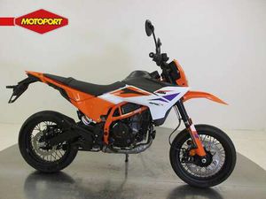KTM 390 SMCR ORANJE