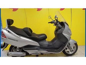 VENDO SUZUKI BURGMAN AN 250 (2001 - 03) USATA A MARINO (CODICE 9890817) - MOTO.IT