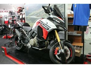 2025 DUCATI MULTISTRADA V4 RS