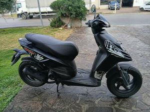 VENDO PIAGGIO TYPHOON 50 (2018 - 20) USATA A SOMMACAMPAGNA (CODICE 9890945) - MOTO.IT