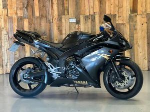 YAMAHA YZF R1 2008 ONLY 18,794 MILES