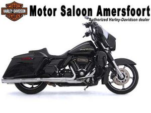 HARLEY-DAVIDSON STREET GLIDE FLHXSE CVO BTW-MOTOR! ZWART