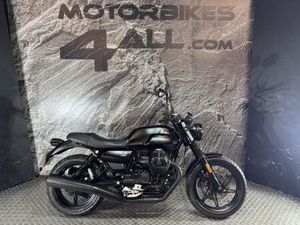 MOTO GUZZI V7 IV STONE 2023