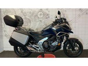 VENDO HONDA NC 750 X DCT TRAVEL (2021 - 24) USATA A ROMA (CODICE 9890919) - MOTO.IT