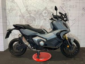 VENDO HONDA X-ADV 750 DCT (2021 - 24) USATA A ROMA (CODICE 9890921) - MOTO.IT