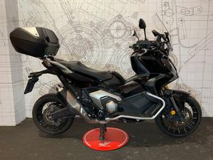 VENDO HONDA X-ADV 750 DCT ADVENTURE (2021 - 24) USATA A ROMA (CODICE 9890925) - MOTO.IT