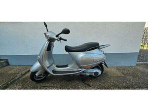 VESPA ET4 125