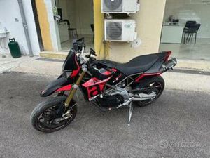 APRILIA DORSODURO 750 SUPERMOTARD