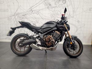 HONDA CB650R E-CLUTCH