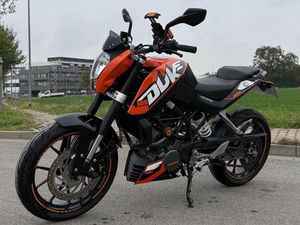 KTM DUKE 125 ABS – SEHR GEPFLEGT | TÜV 05/27