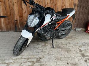 KTM DUKE 125
