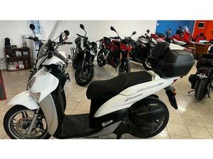 VENDO YAMAHA XENTER 150 (2015 - 17) USATA A PIACENZA (CODICE 9891080) - MOTO.IT