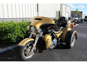 2017 HARLEY-DAVIDSON® FLHTCUTG - TRI GLIDE® ULTRA