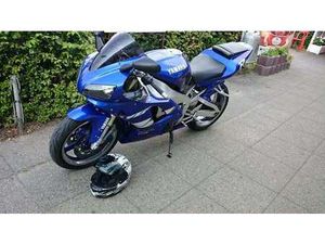 YAMAHA YZF-R1