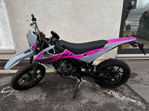 MOTO NEUVE: RIEJU MRT 50
