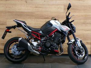 KAWASAKI Z900 70KW / NUR 2.851 KM / SEHR GEPFLEGT !