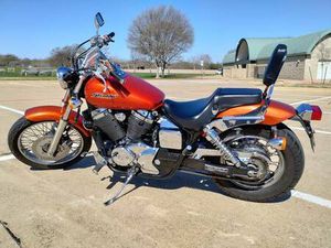 FOR SALE: 2005 HONDA SHADOW SPIRIT VT750C MOTORCYCLE